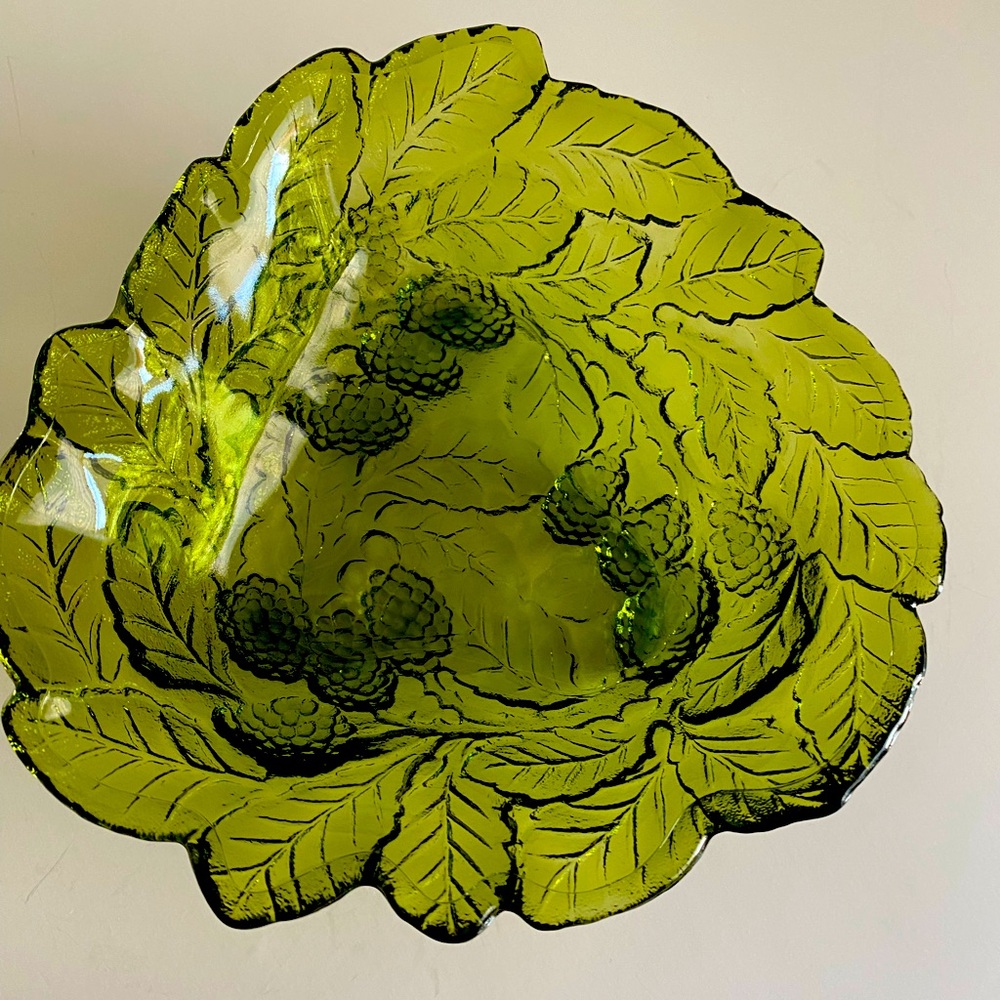 Vtg Indiana Glass Green Glass Loganberry Triangular Bowl Pressed Embossed Glass